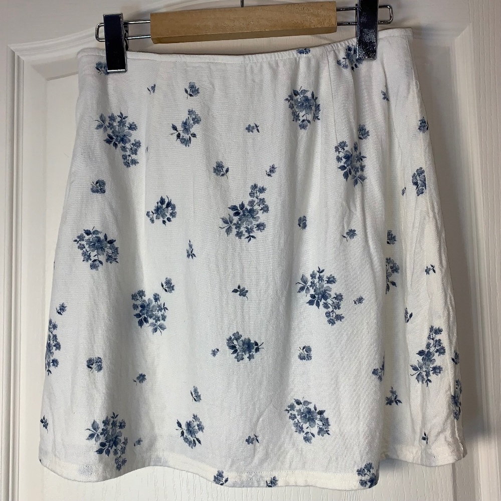 American Eagle Cottagecore Blue Floral Mini Skirt White Linen Blend Side Zip S